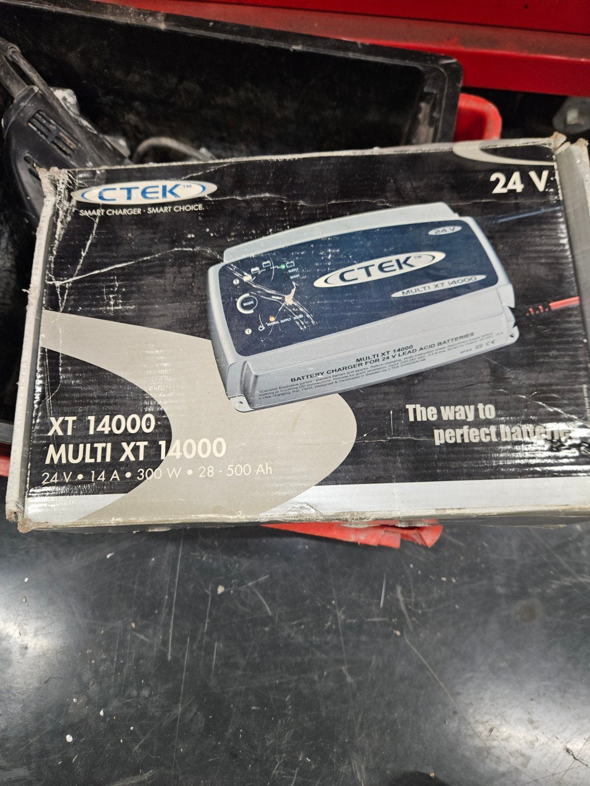 Splinternieuw CTEK 24volt lader, Nieuw