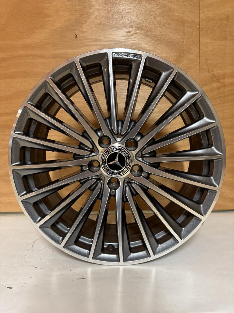 Origineel Mercedes AMG a-klasse velg 19” w177 a1774014200, Auto-onderdelen, Banden en Velgen, Gebruikt, Velg(en), Niet ingevuld