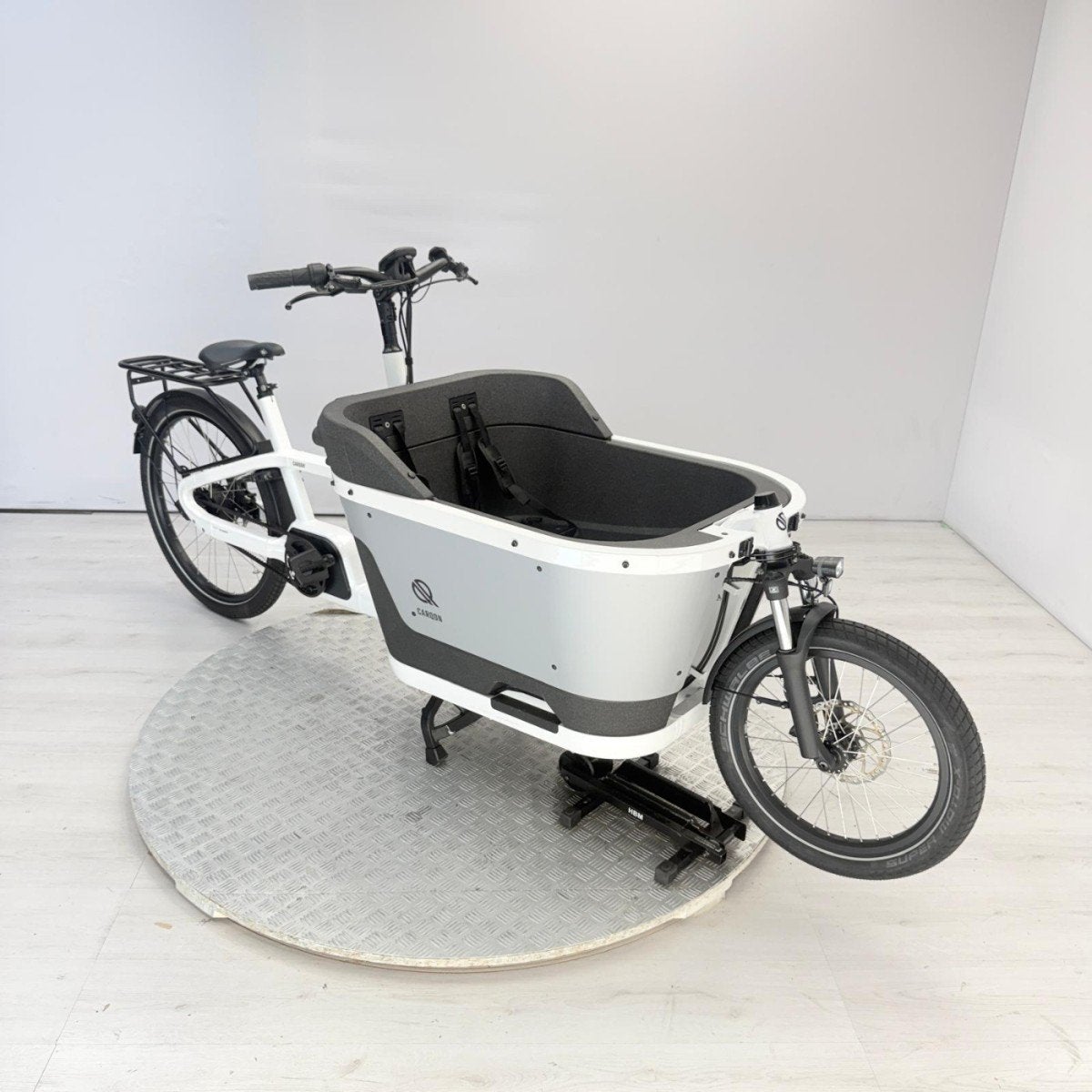 Carqon Cruise E2 | 500Wh | 1349KM | Bakfiets zwart Uni, Fietsen en Brommers, Gebruikt, -, -, Elektrisch