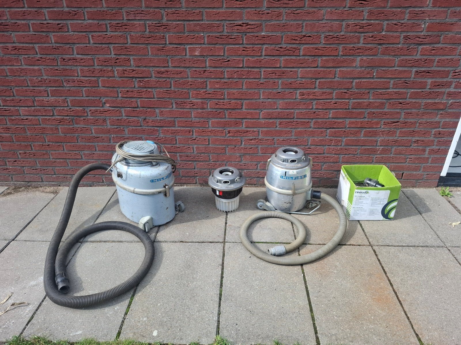 Nilfisk Stofzuigerset (GS 80 & GS 81) – Werkend, Ophalen, Gebruikt
