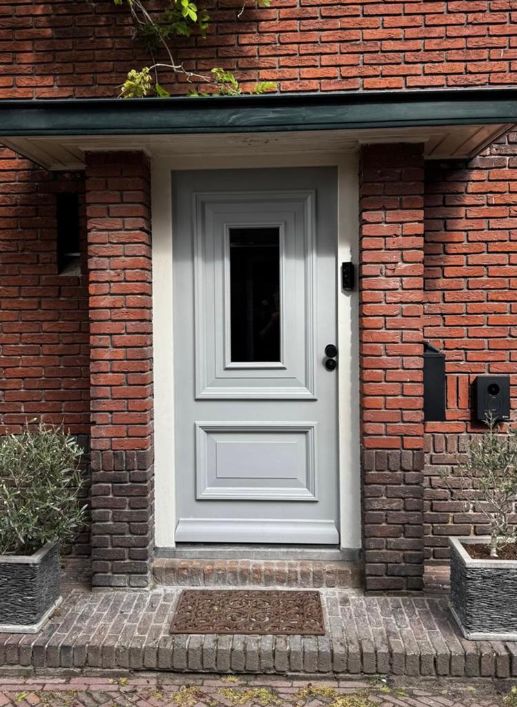 Prachtige hardhouten Austria voordeur, paar maanden oud., Doe-het-zelf en Verbouw, Deuren en Horren, Ophalen, 80 tot 100 cm, 200 tot 215 cm