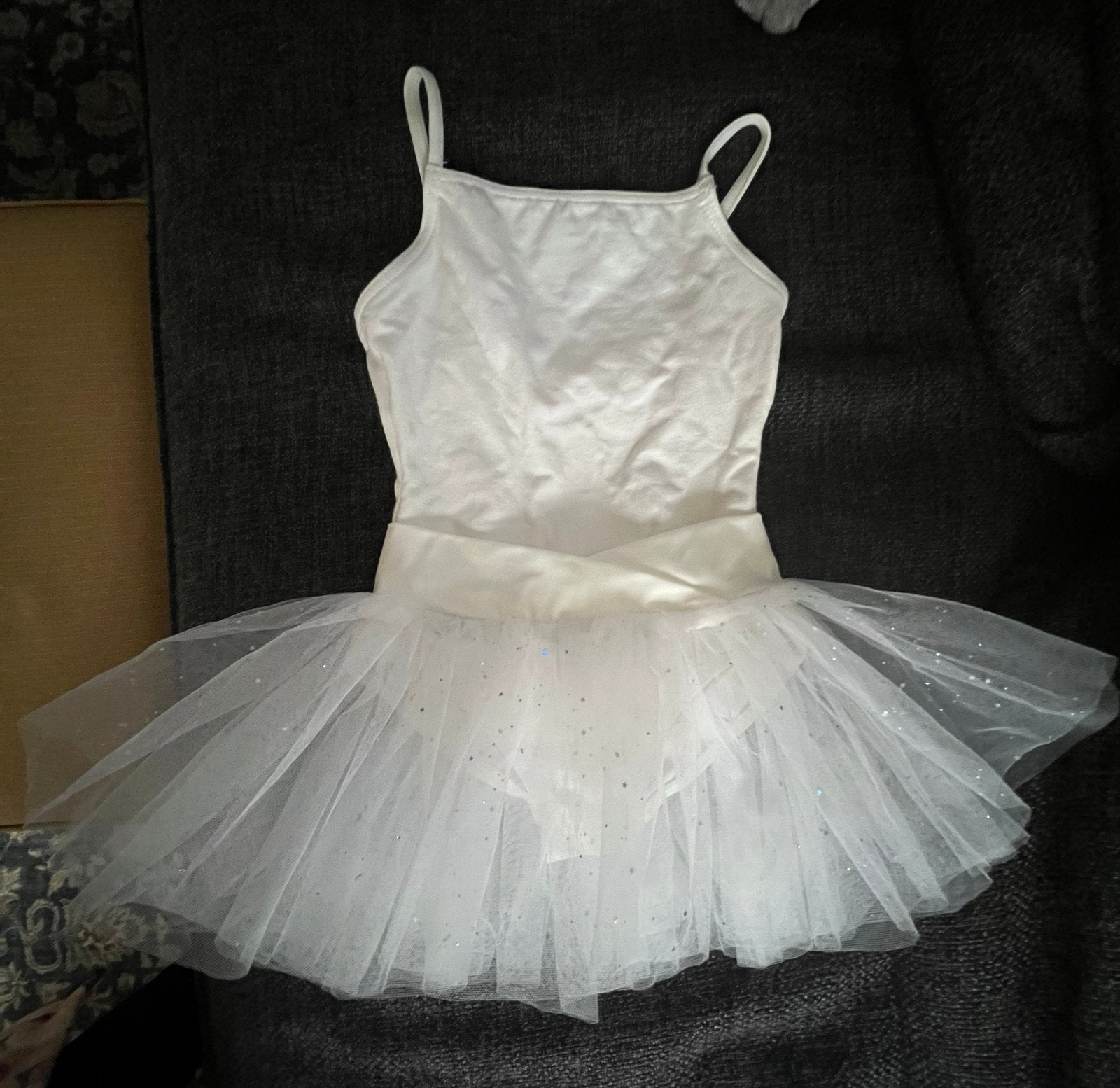 Capezio Balletpakje met Tule Rokje - Wit, Ophalen of Verzenden, Zo goed als nieuw, Kleding