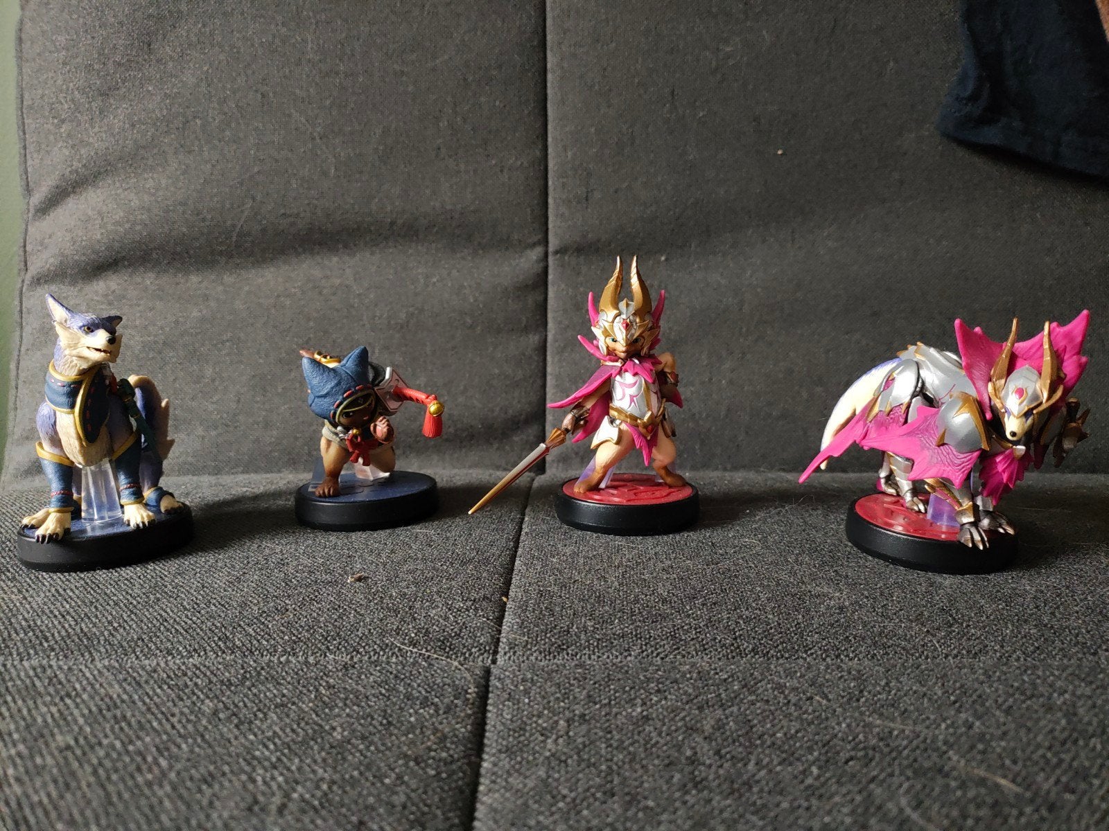 Monster Hunter Stories 2 Amiibo set (4 stuks), Spelcomputers en Games, Nintendo, Zo goed als nieuw, Overige typen, Nintendo