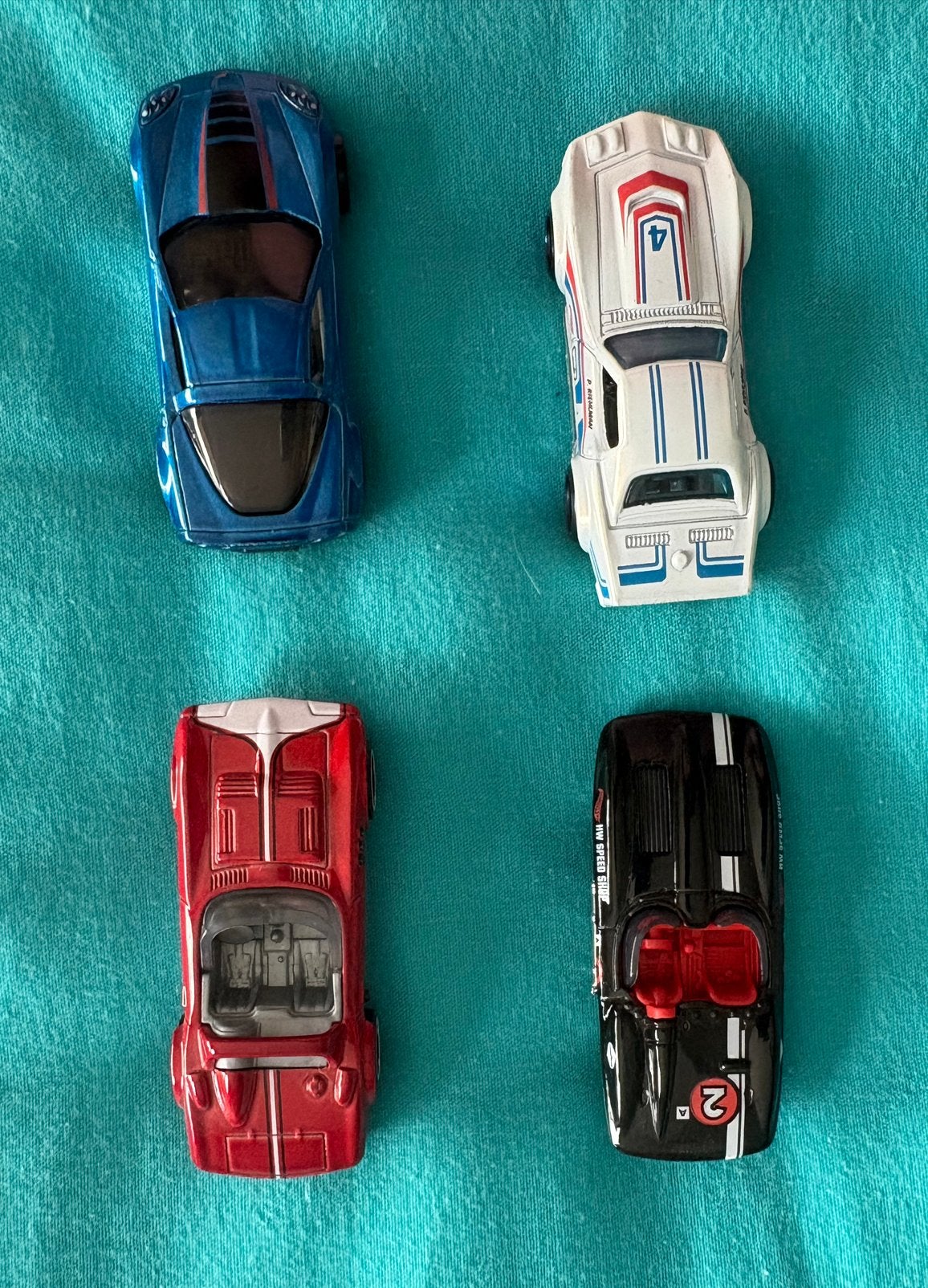 HOTWHEELS DIVERSE JAARTALLEN CORVETTES, Hobby en Vrije tijd, Modelauto's | Overige schalen, Nieuw, Auto, Ophalen of Verzenden