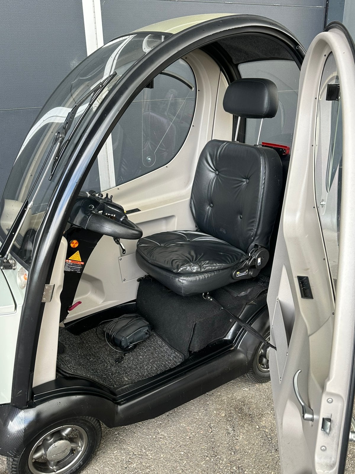Overdekte Scootmobiel Napoleon (Cabine), Verzenden, Zo goed als nieuw, Shoprider, 36 t/m 45 km