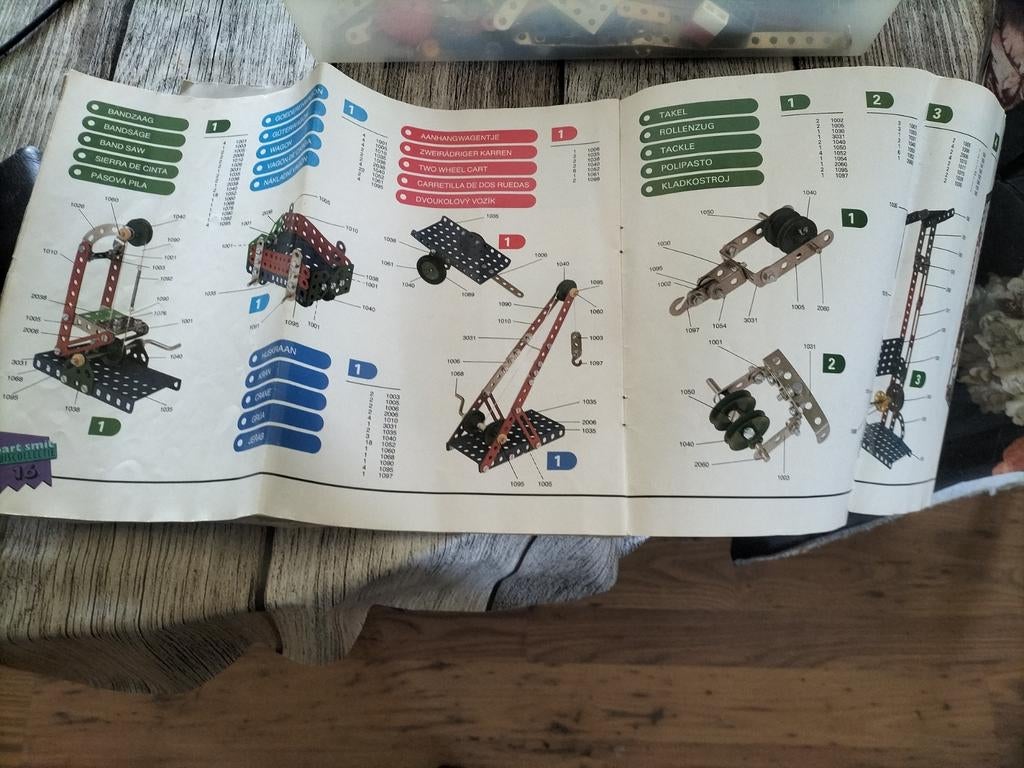 Grote doos Meccano constructiespeelgoed met handleiding, Kinderen en Baby's, Speelgoed | Bouwstenen, Gebruikt, Overige merken