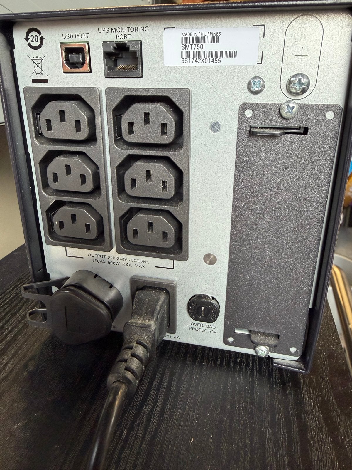 APC Smart-UPS 750 UPS - Ononderbroken stroomvoorziening, Ophalen of Verzenden, Gebruikt
