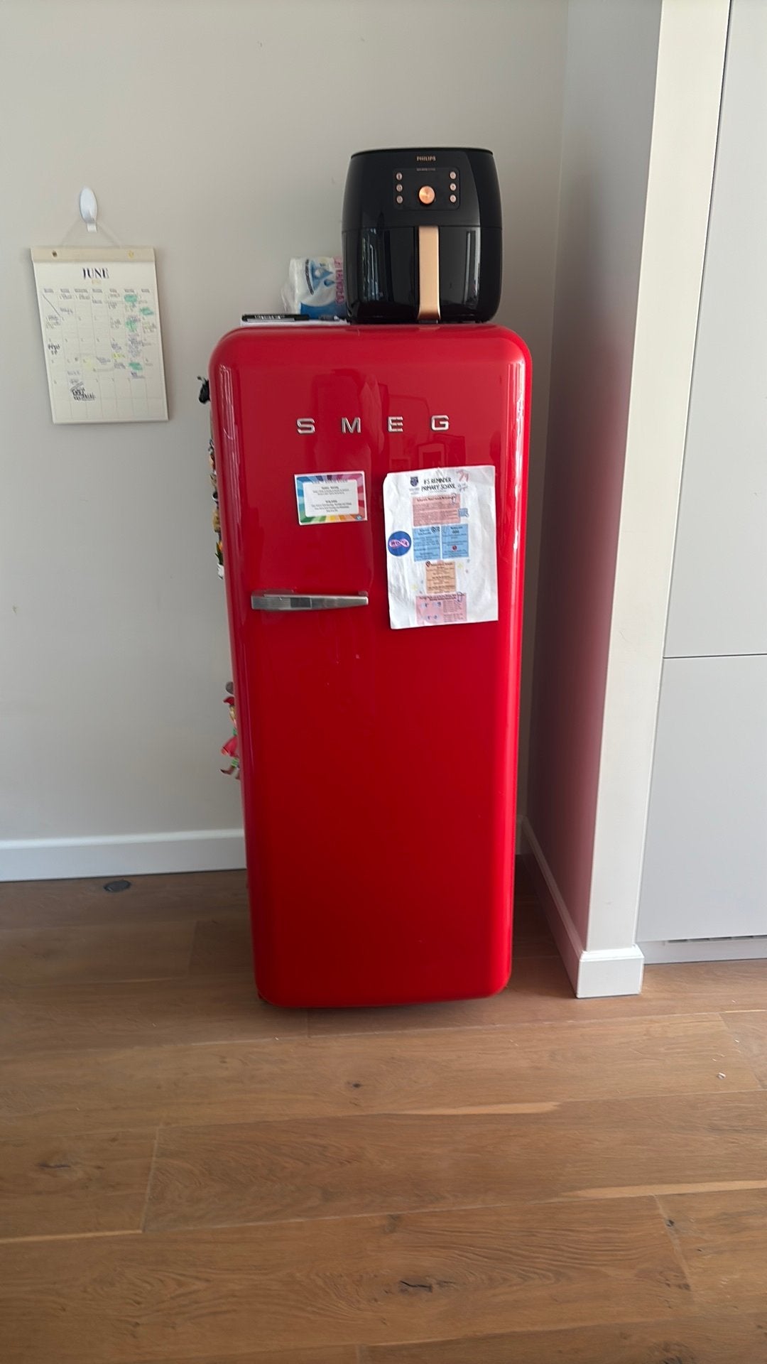 Smeg Koelkast Rood - Stijlvolle Retro Koelkast/SMEG fridge, Witgoed en Apparatuur, Ophalen, Zonder vriesvak, 120 tot 140 cm, 100 tot 150 liter