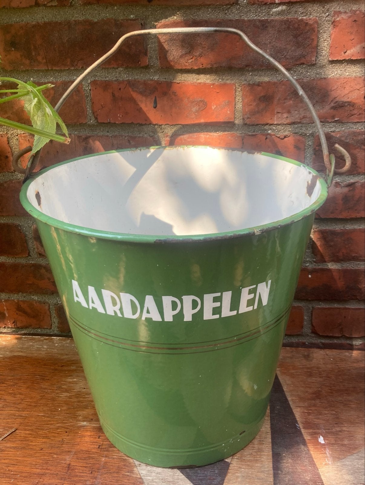 Emaille groene aardappel emmer met gouden bies, Antiek en Kunst, Antiek | Emaille, Ophalen of Verzenden