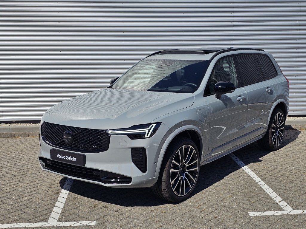 Volvo XC90 T8 AWD Ultra Black Edition | Luchtvering | Massag, Auto's, 12 maanden, Gebruikt, 4 cilinders, 7 stoelen