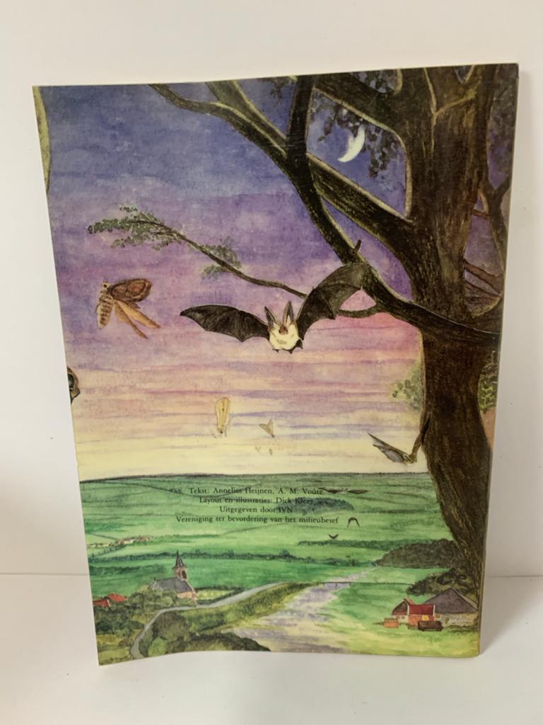 Vleermuizen Natuurwerkboek - Heijnen & Voute (1987), Boeken, Ophalen of Verzenden, Gelezen, Natuur algemeen