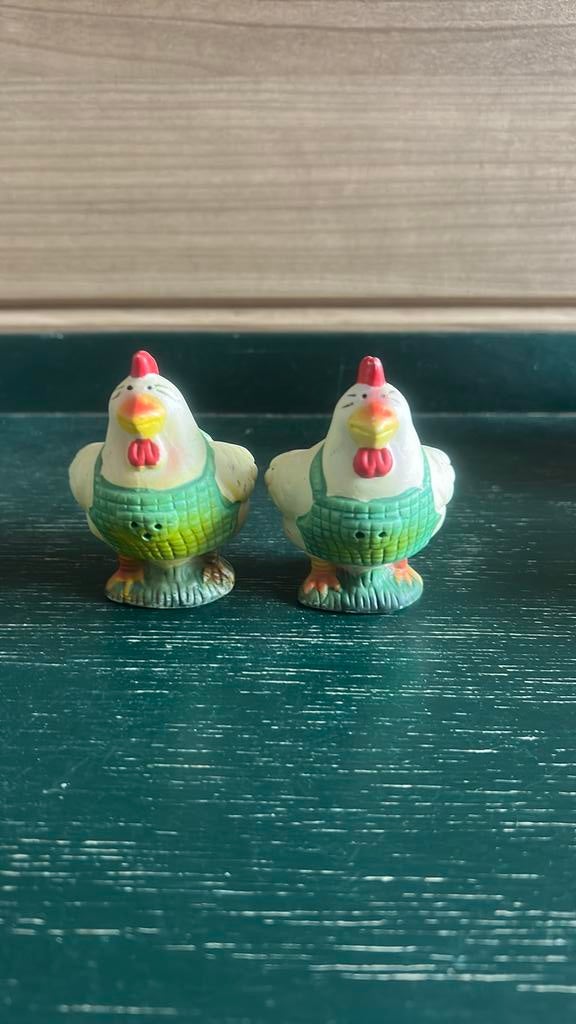 Peper- en zoutstel in de vorm van 2 kippetjes/kipjes, Ophalen of Verzenden