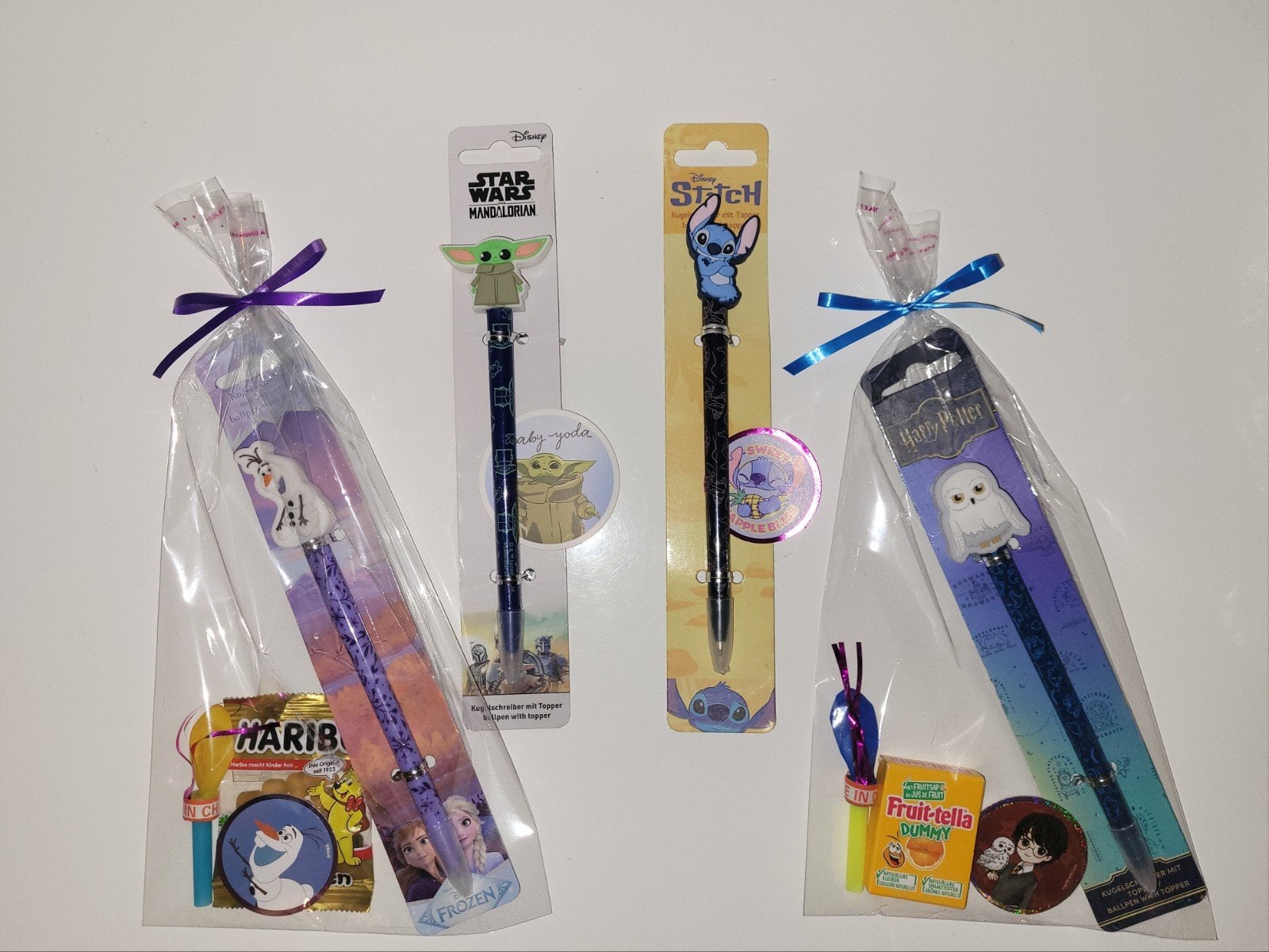 Traktatie balpen met topper, sticker, ballon fluit & snoepje, Ophalen of Verzenden, Nieuw, Feestartikel, Verjaardag