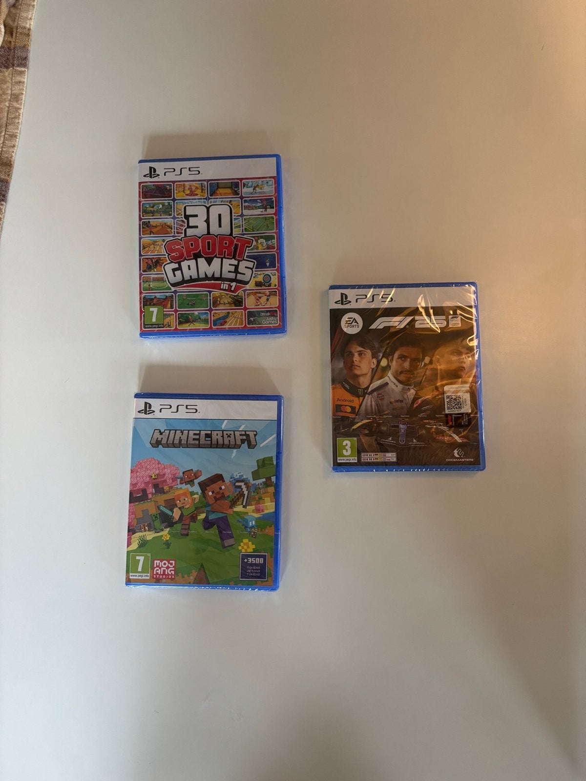 PS5 Games: Minecraft, F1 25 en 30 Sport Games in 1, Spelcomputers en Games, Ophalen, Overige genres, Eén computer, Zo goed als nieuw