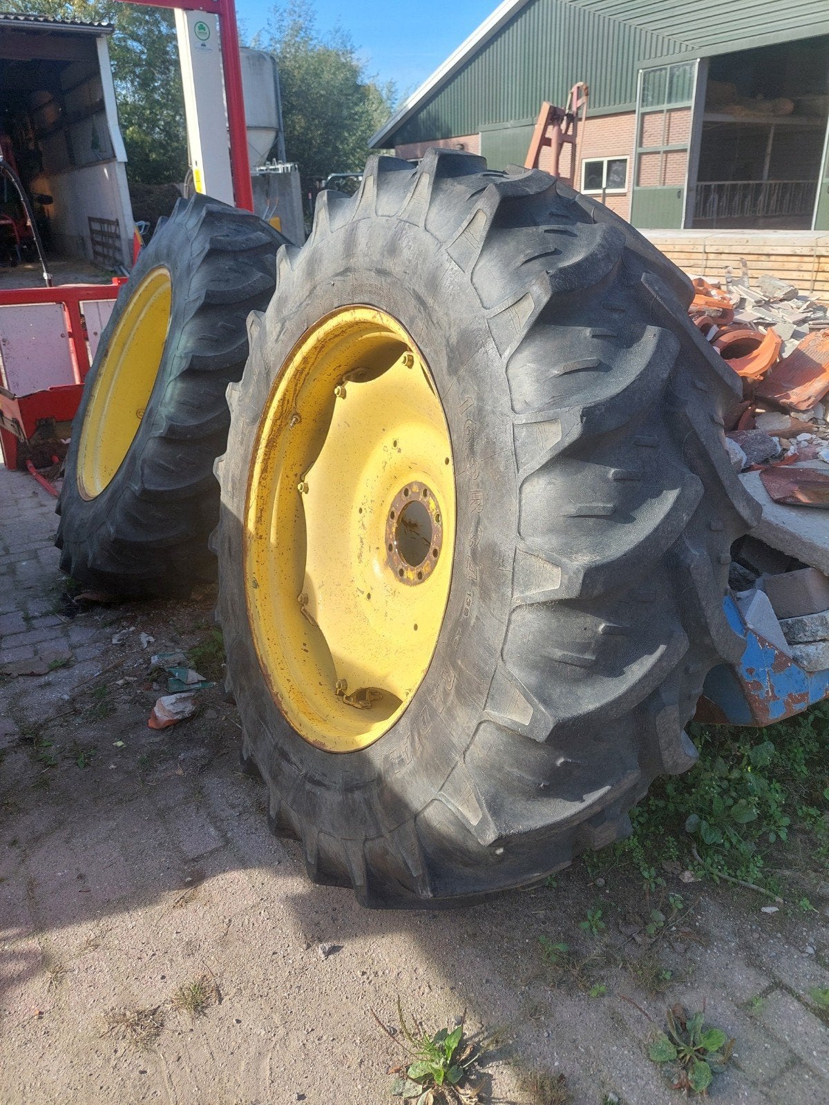 trekkerbanden 16.9/ R34, Ophalen of Verzenden