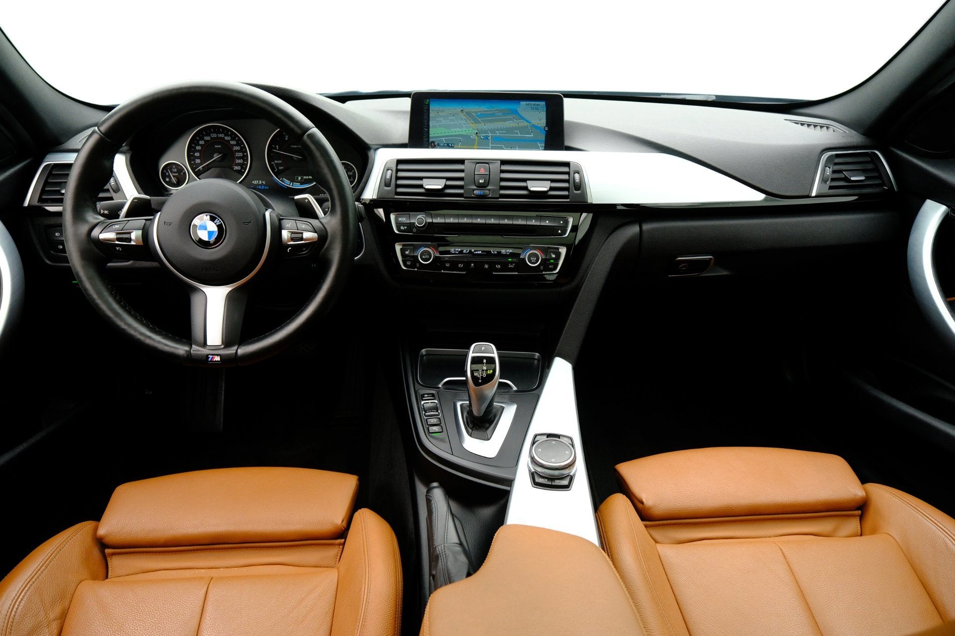 Foto 6 van BMW 3-serie Touring 320d EDE Centennial High Executive Aut.