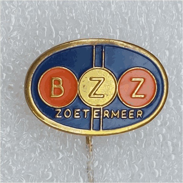 SP1473 Speldje BZZ Zoetermeer blauw-rood-ongekleurd, Ophalen of Verzenden, Gebruikt, Overige onderwerpen