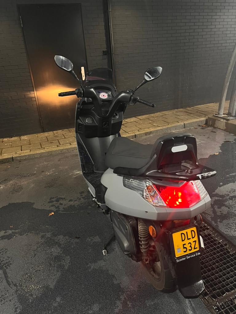 Mooie kymco new dink 2017 4t, Fietsen en Brommers, Scooters | Overige merken, Gebruikt, Benzine, Ophalen of Verzenden