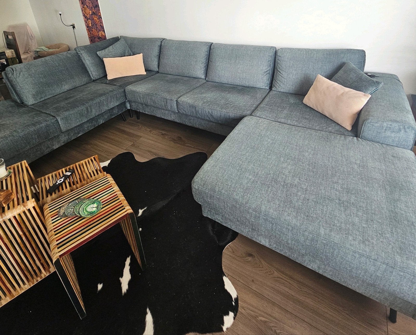 Foto 2 van Luxe stoffen U-bank.