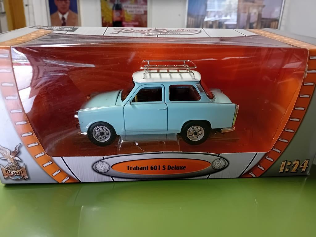 Nieuwe Trabant 601 S Deluxe schaalmodel 1:24, Ophalen of Verzenden, Nieuw, Auto, Overige merken