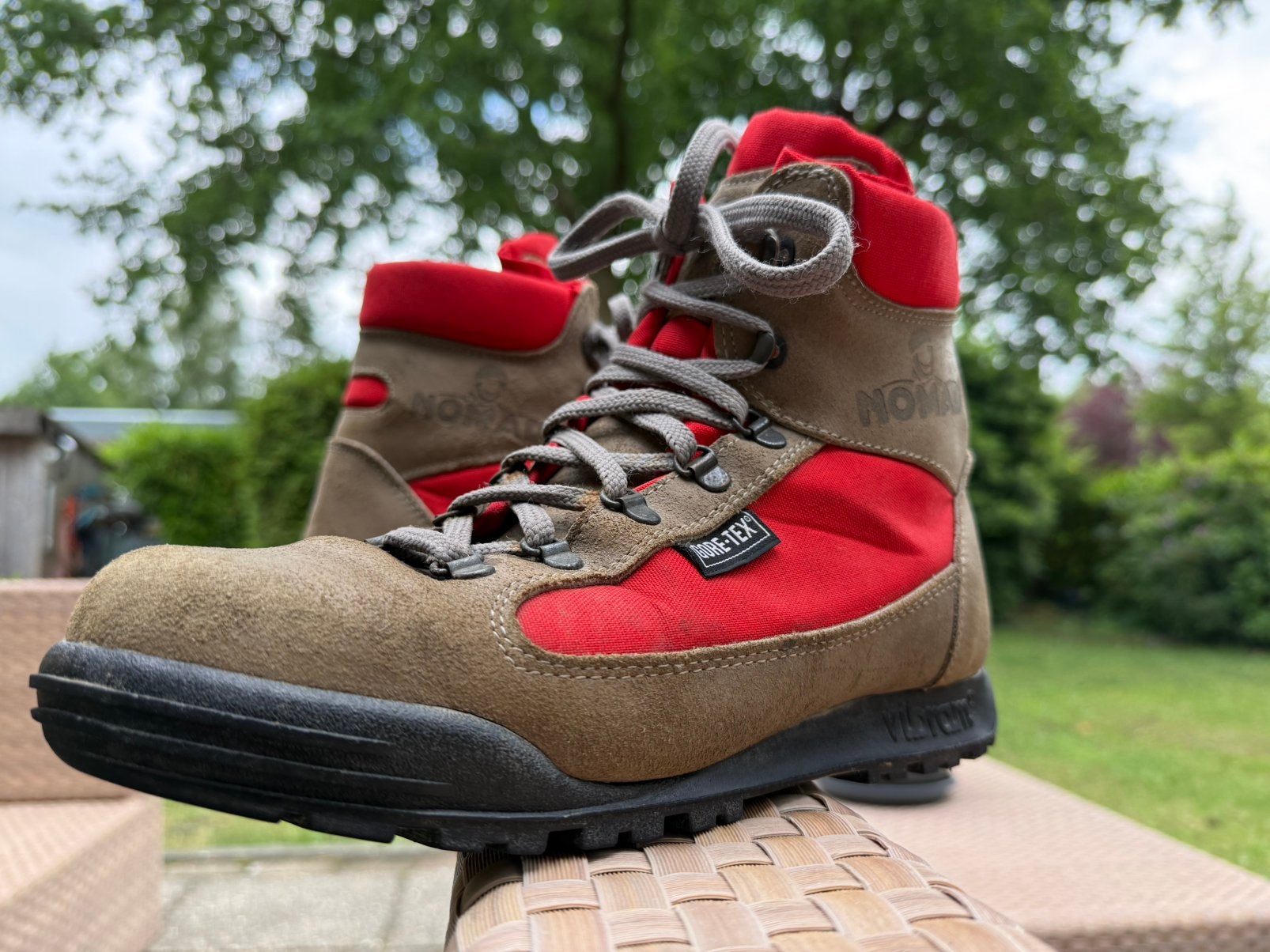 Nomad bergschoenen Vibram zool Goretex!!!, Sport en Fitness, Bergsport en Wandelen, Ophalen, Zo goed als nieuw, Schoenen