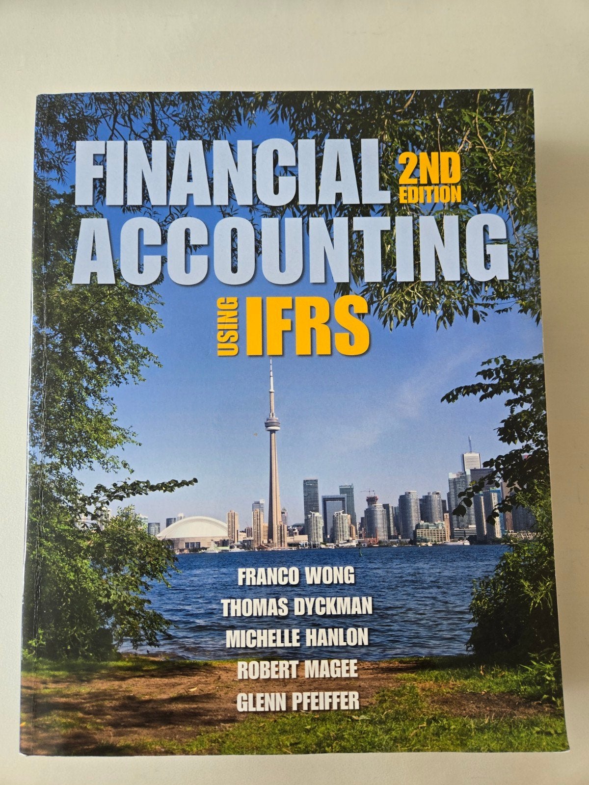 Financial Accounting using IFRS - 2nd Edition, Ophalen of Verzenden, Gamma, Wong, Dyckman, Hanlon, Magee, Pfeiffer, WO