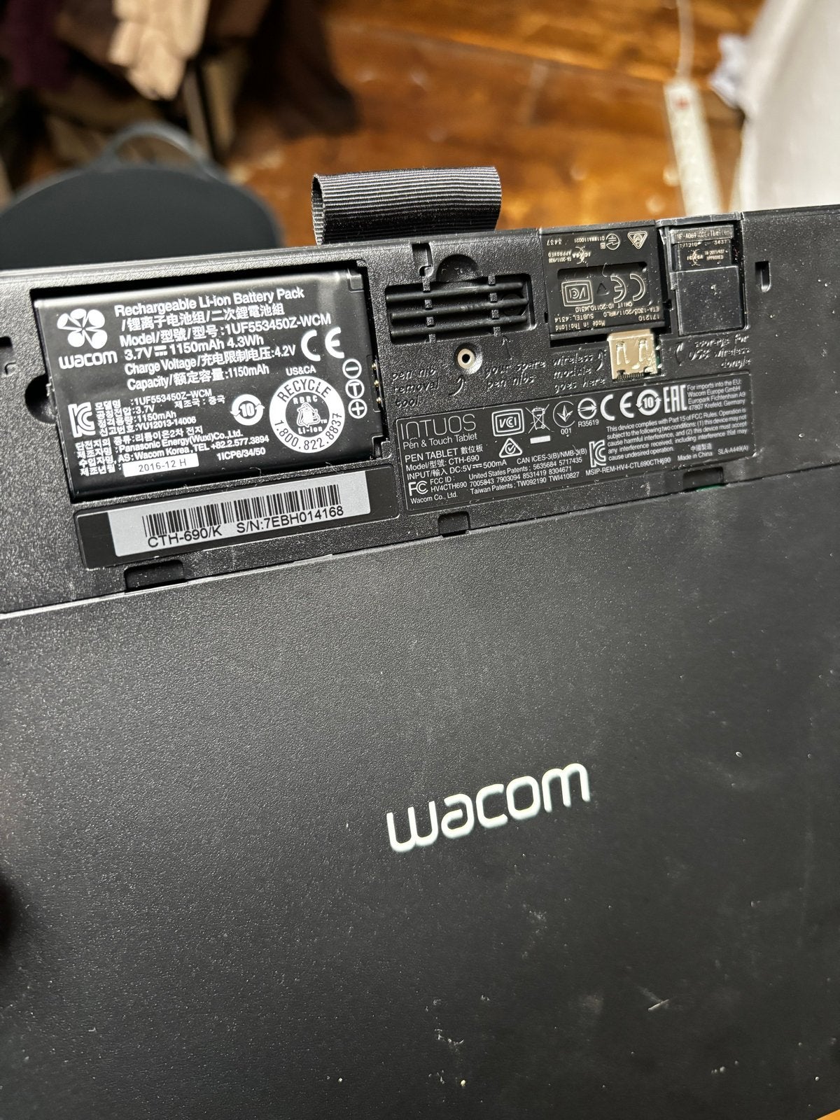 Wacom Intuos teken tablet CTH-690, Ophalen of Verzenden, Gebruikt, Draadloos