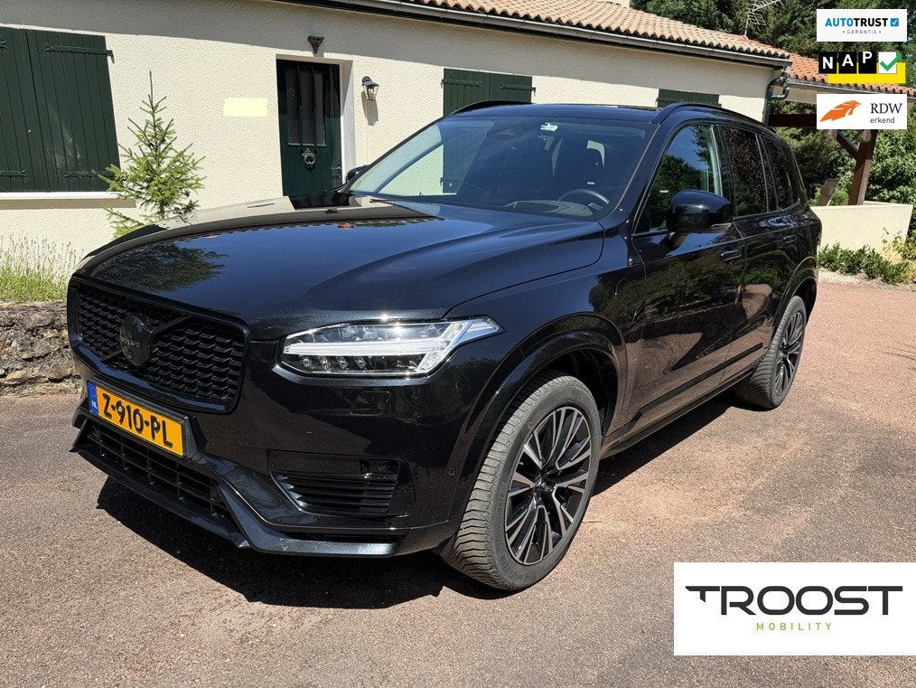 Volvo XC90 2.0 T8 Recharge AWD Ultimate Dark |Pano|HUD|El Tr, Auto's, Volvo, 4 cilinders, 1969 cc, 7 stoelen, Zwart