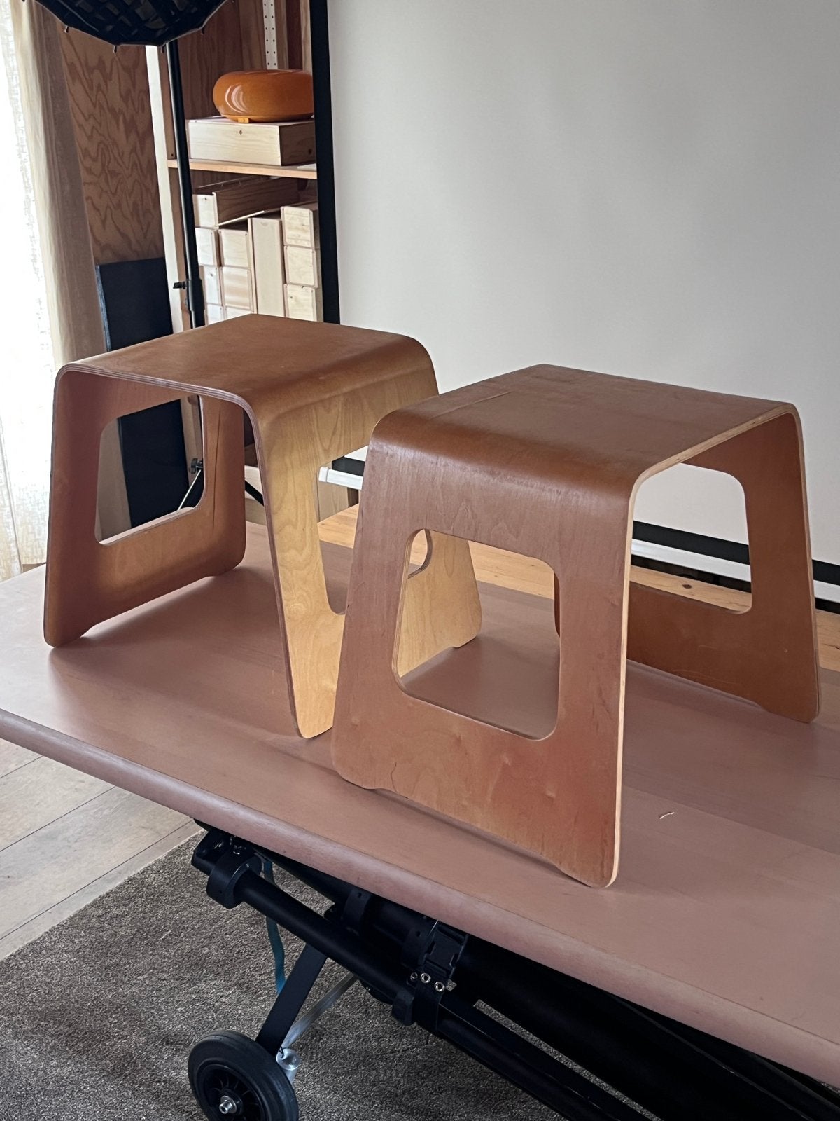 2x IKEA Benjamin Kruk / Bijzettafel – Lisa Norinder– vintage, Ophalen of Verzenden, Hout
