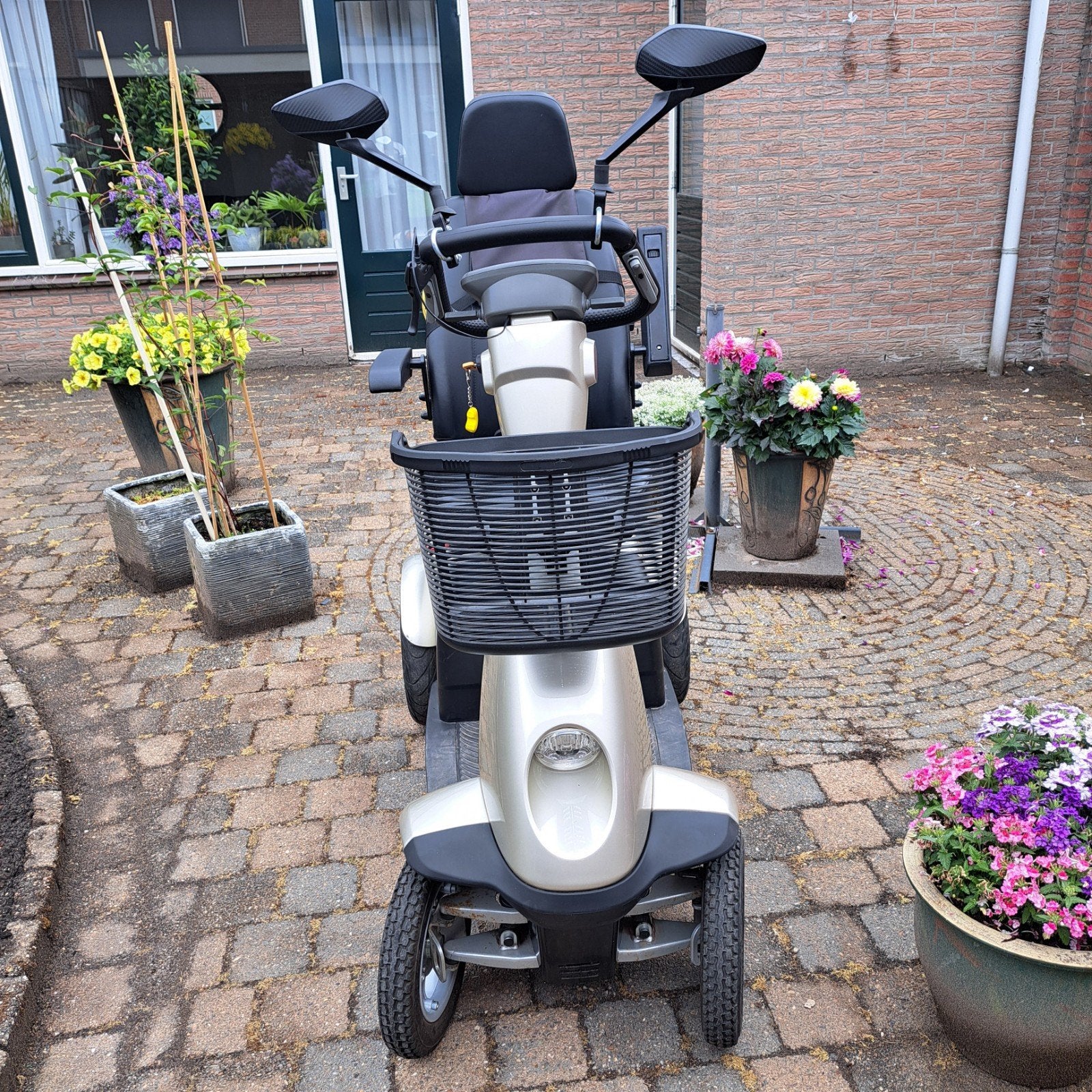 scootmobiel  trophy, Ophalen, Zo goed als nieuw, Sterling, 16 km/u of meer