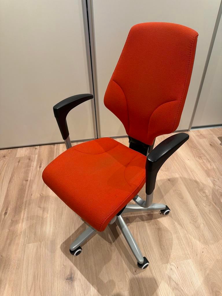 Giroflex 64 bureaustoel - rood, Huis en Inrichting, Bureaustoelen, Ophalen, Gebruikt, Bureaustoel, Rood