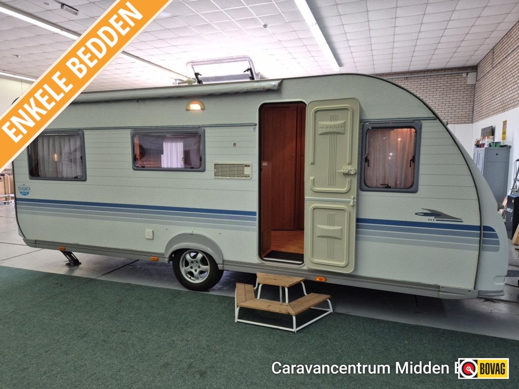 Adria Classica 563 UL Aparte Bedden, Voortent, Caravans en Kamperen, Rondzit, Bedrijf, Adria, 1250 - 1500 kg
