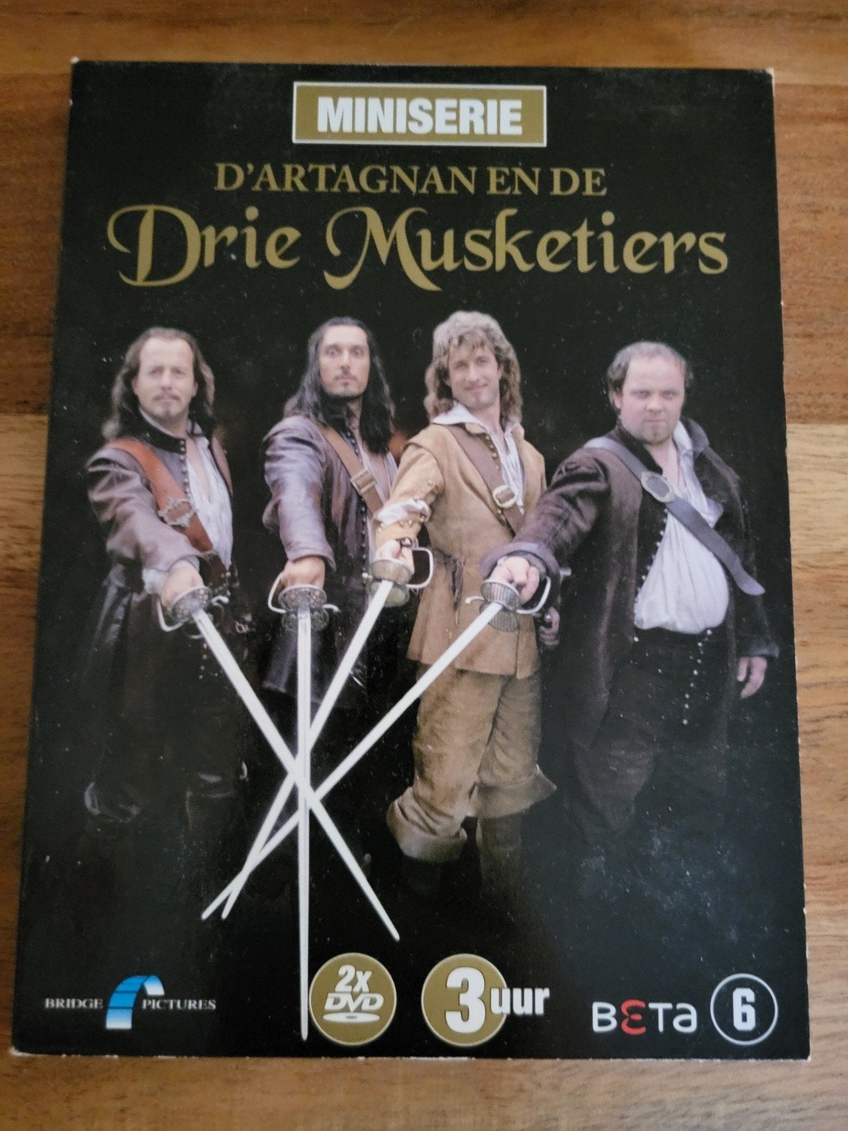 D'Artagnan en de Drie Musketiers - Miniserie (2x DVD), Gebruikt, Nederlands, Ophalen of Verzenden, Vanaf 6 jaar