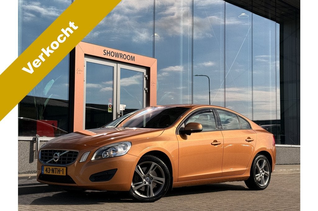 Volvo S60 2.0T 203PK Kinetic Automaat | Cruise | Parkeersens, Auto's, Volvo, Euro 5, Stof, Metallic lak, S60