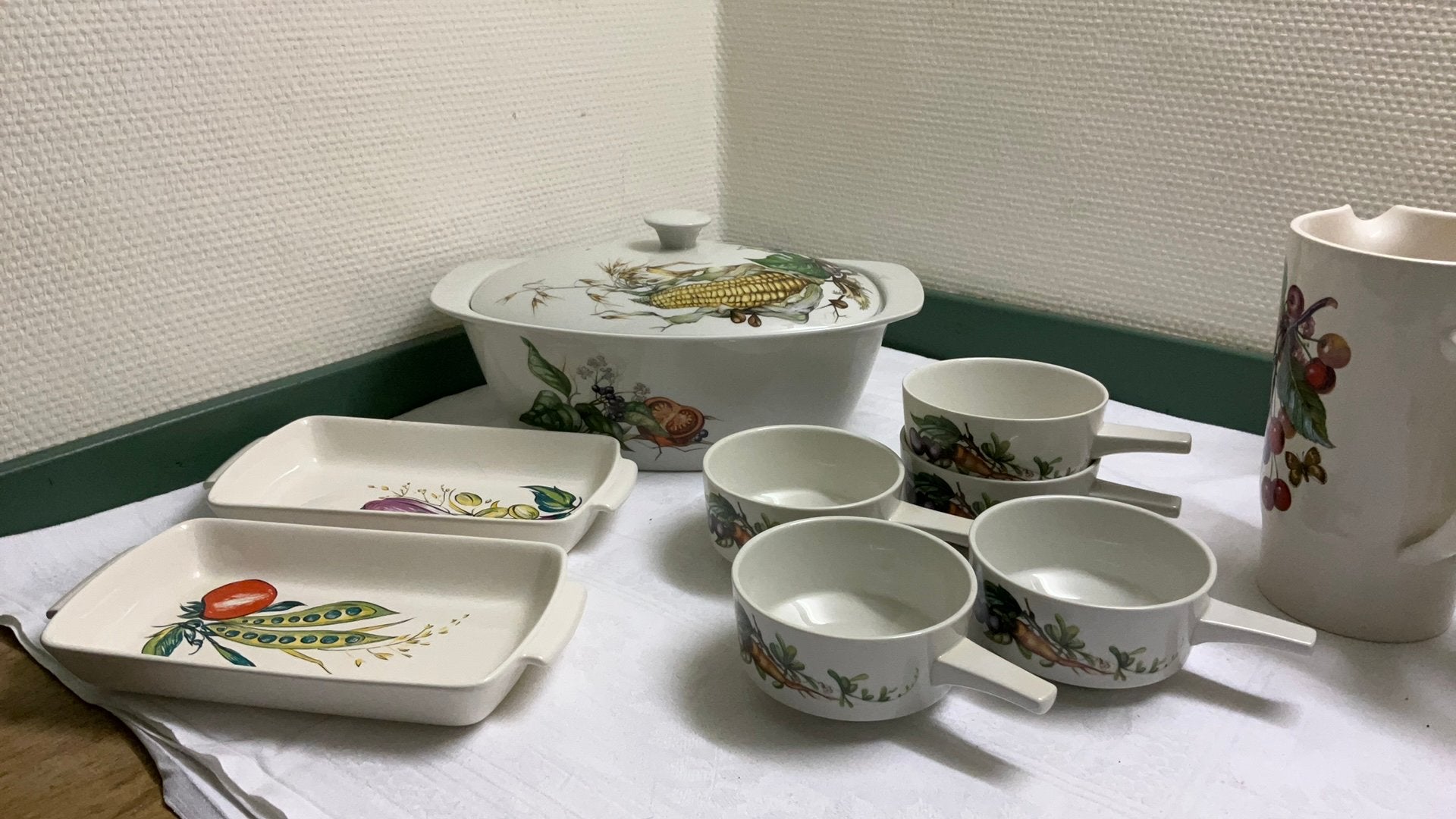 Villeroy en boch vintage servies, schalen, groente decor, Ophalen of Verzenden