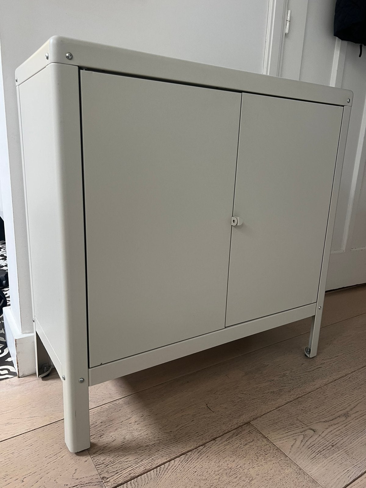 Ikea  KOLBJÖRN metalen binnen/buitenkast grijs, Huis en Inrichting, Ophalen, Zo goed als nieuw