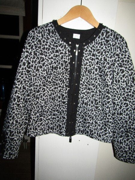 F1504 Alba Moda 40 jasje zwart grijs animal print studs, Maat 38/40 (M), Verzenden, Zwart, Zo goed als nieuw