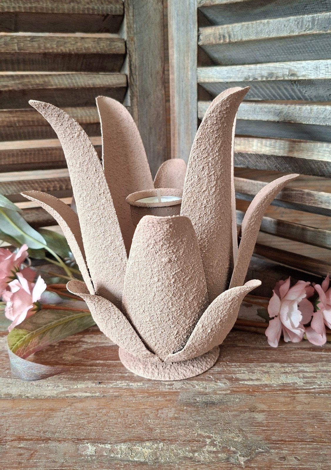 Leyu artisjok kandelaar 17x21cm, Nieuw, Ophalen of Verzenden, Metaal, 21 cm
