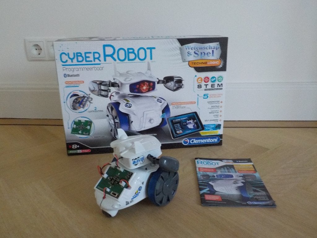 Clementoni CyberRobot programmeerbaar 8+, Ophalen of Verzenden, Zo goed als nieuw, Bouwen, Met licht