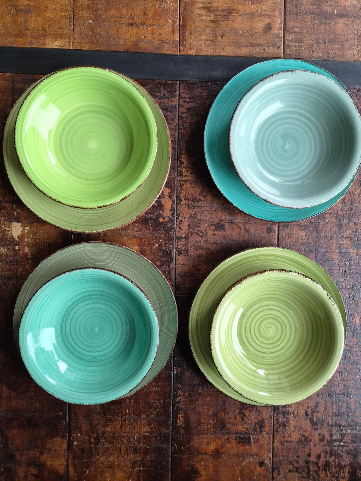 Mooi servies set in groen en blauw tinten, Ophalen, Overige stijlen, Bord(en)