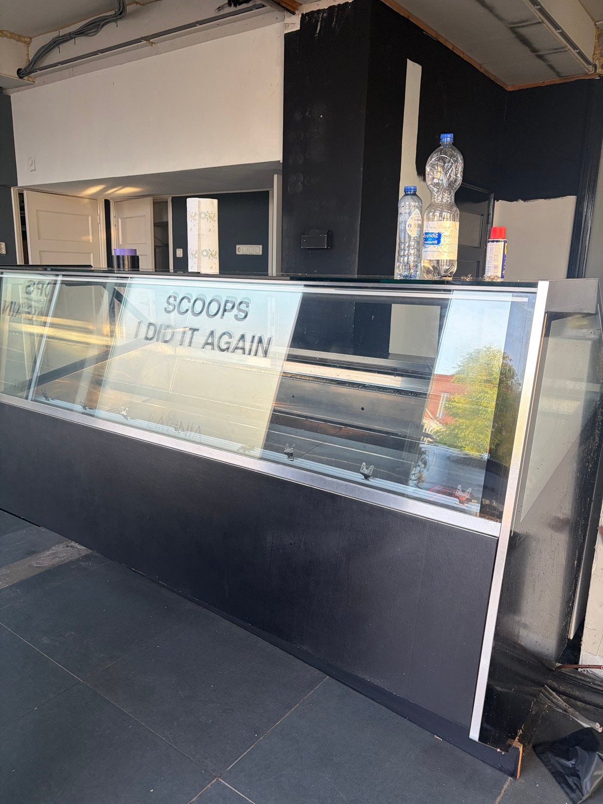 Professionele ijs vitrine, Ophalen, Gebruikt, Koelen en Vriezen