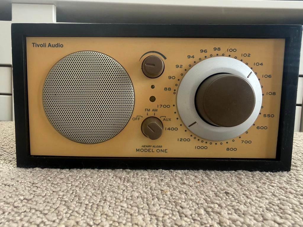 Tivoli - Model one radio (zwarte ombouw)., Ophalen of Verzenden, Gebruikt, Radio