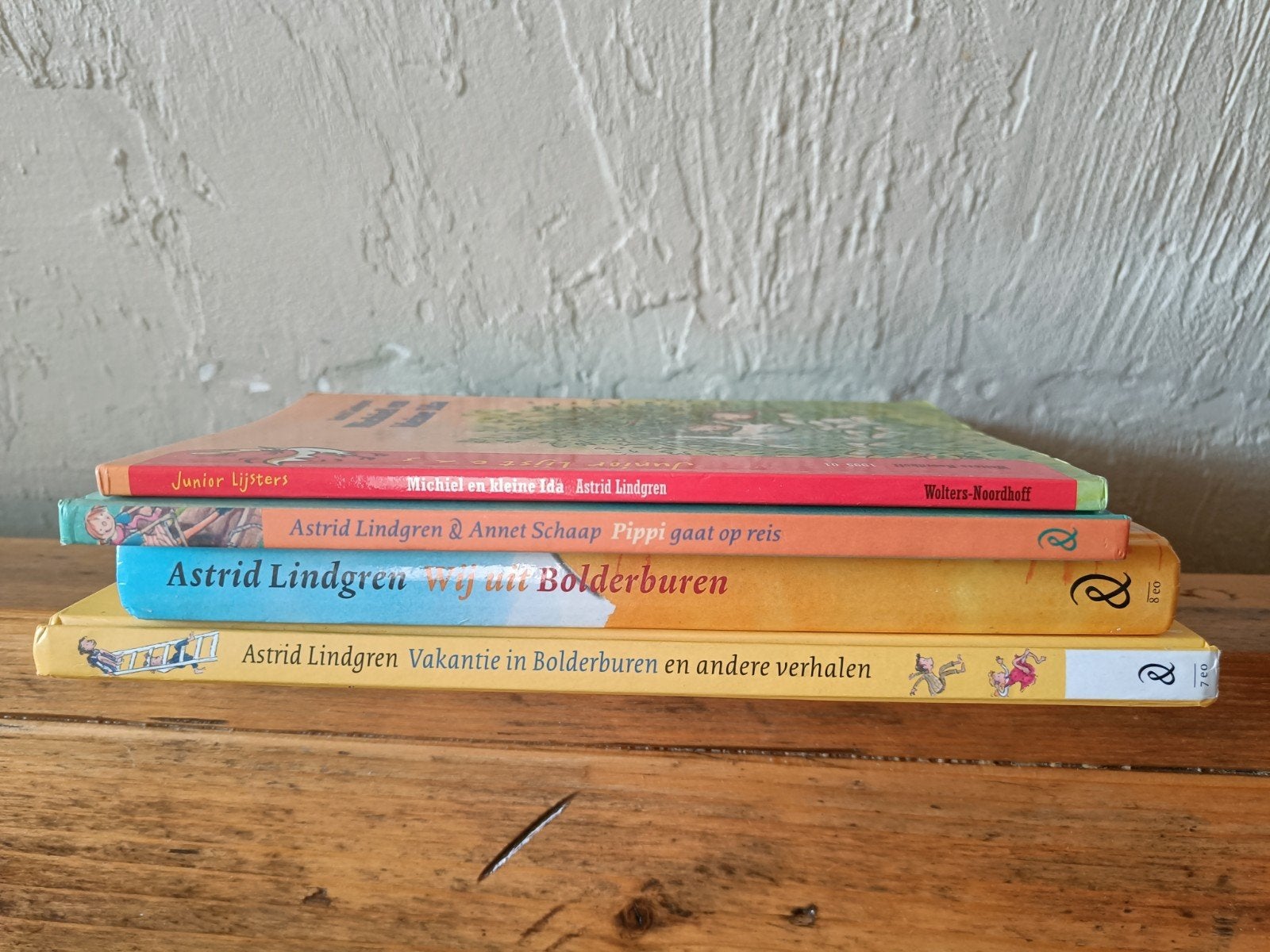4 Kinderboeken van Astrid Lindgren., Ophalen of Verzenden, Zo goed als nieuw, Fictie algemeen