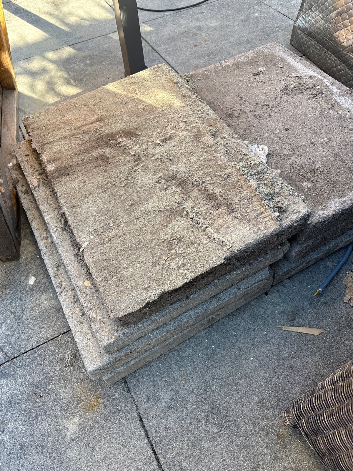 Gratis af te halen: 50+ gebruikte 60x40 tegels, Gebruikt, Ophalen of Verzenden, 10 m² of meer, Beton