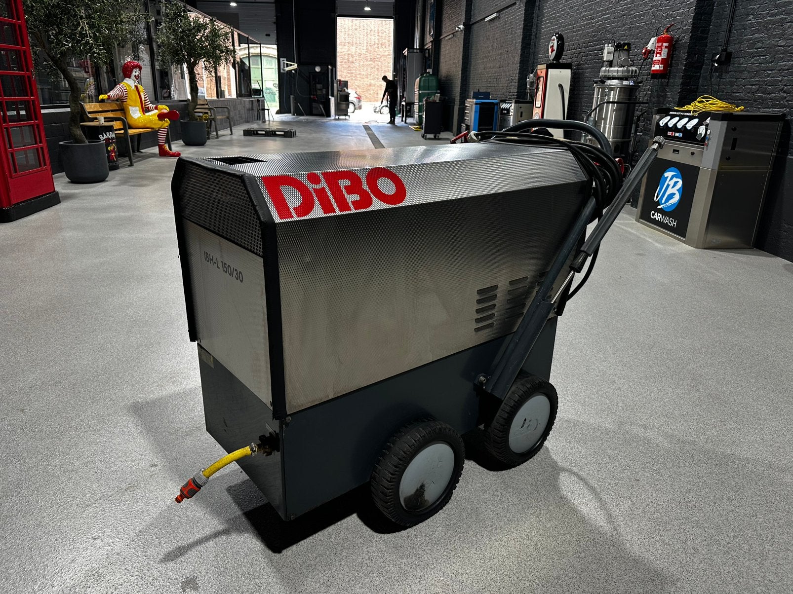 Dibo warmwater hogedrukreiniger, Ophalen, Zo goed als nieuw, Benzine