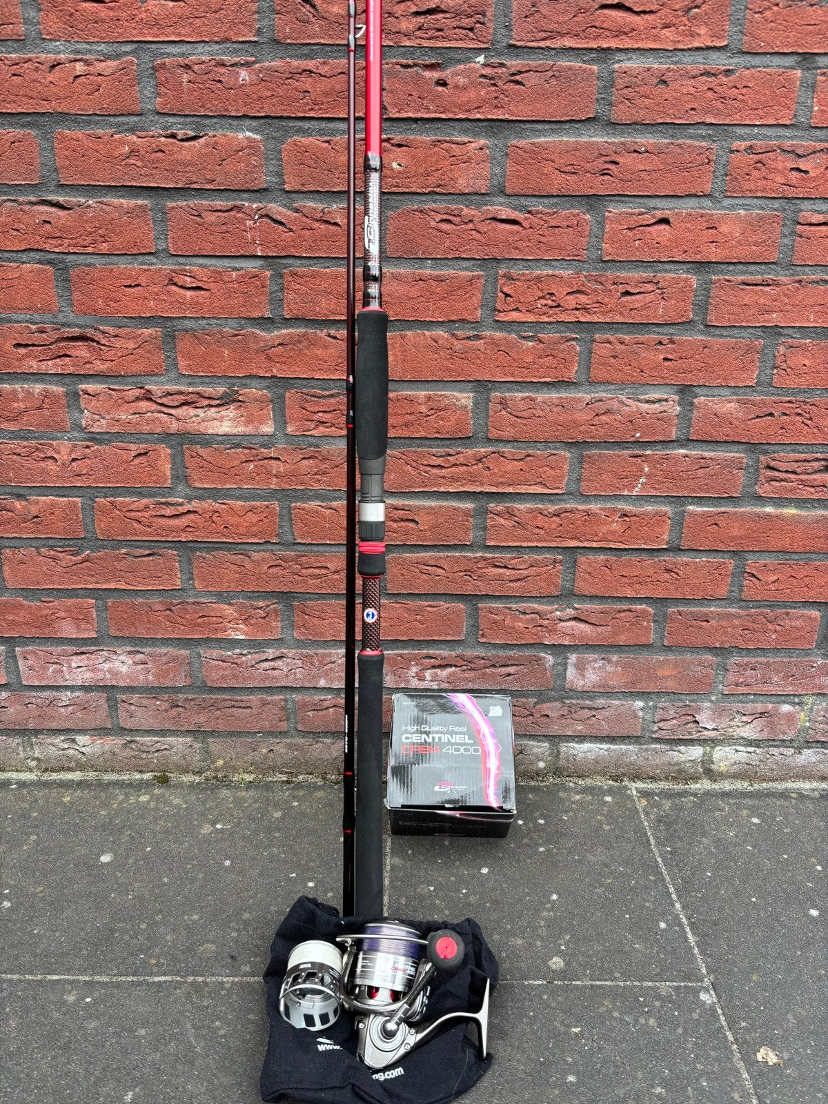 Zeebaarsset Cinnetic CRB4, Watersport en Boten, Ophalen, Zo goed als nieuw, Complete hengel