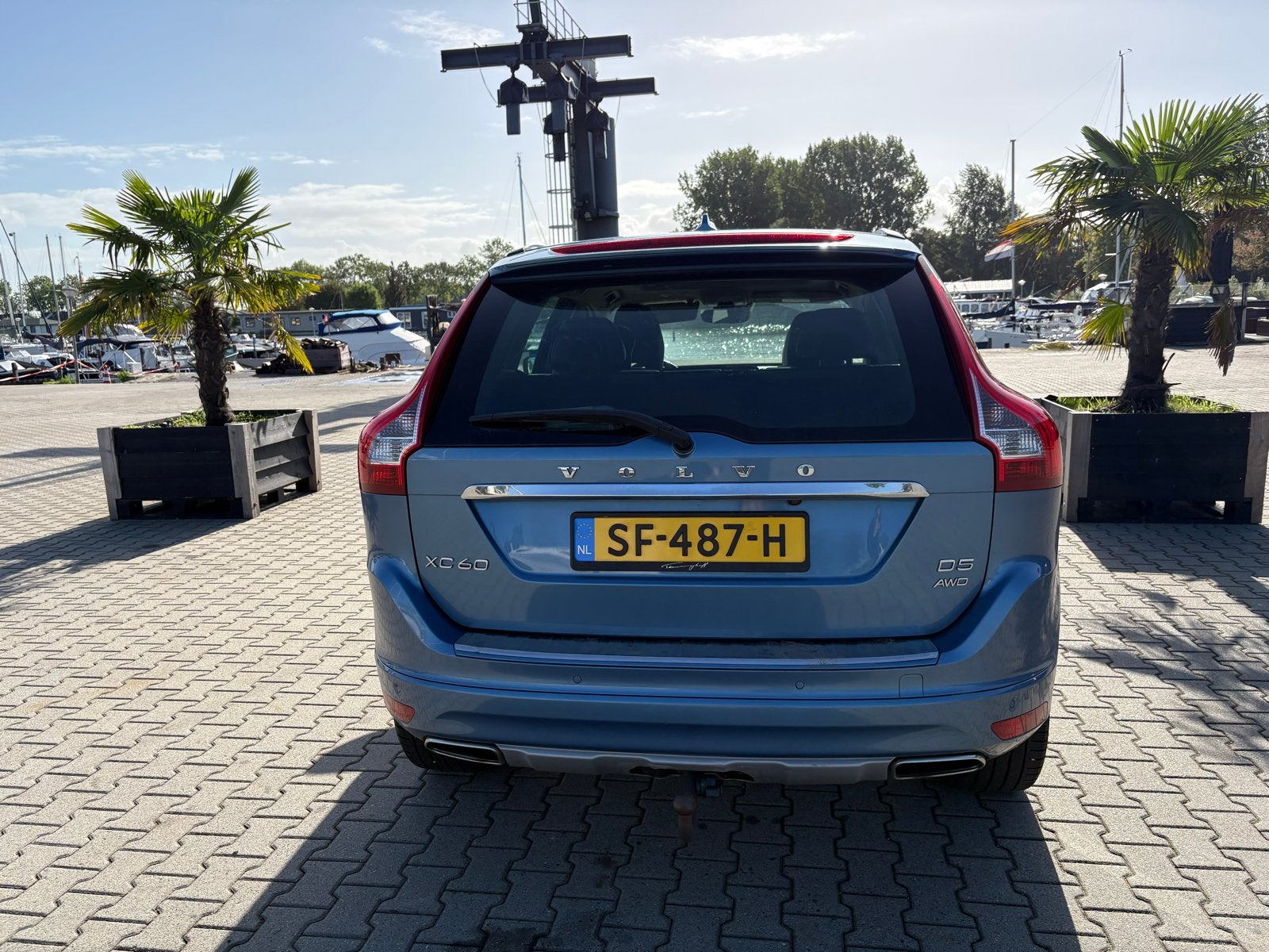 Volvo XC60 2.4 D5 AWD 2017, Auto's, Automaat, 1698 kg, 197 €/maand, 2000 kg