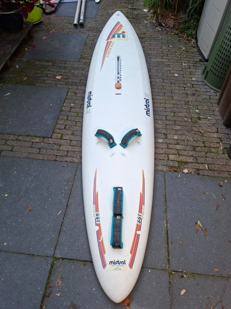 Mistral Diamond Head surfplank incl zeil en zittrapeze