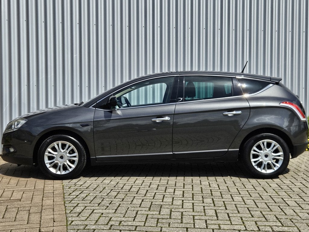 Lancia Delta 1.4 M.air Silver /Dealer Onderhouden/Cruise/Air, Voorwielaandrijving, Euro 5, Stof, 1295 kg