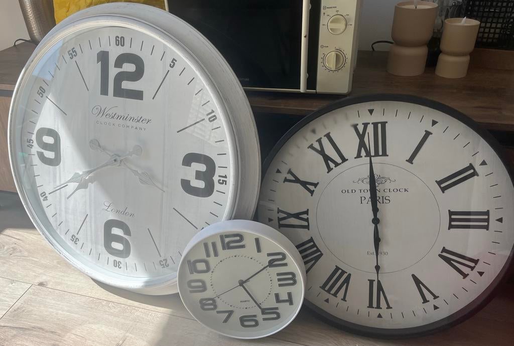 Decoratieve wandklokken: Modern en Klassiek -, Huis en Inrichting, Ophalen, Zo goed als nieuw, Analoog, Wandklok